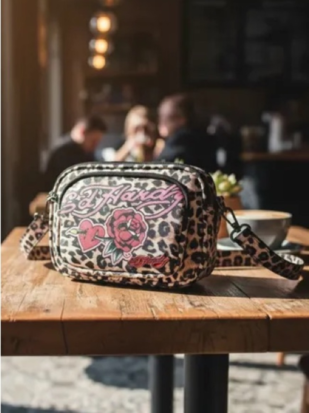 Ed Hardy Leopard Crossbody Bag with Pink Logo and Rose VINTAGE Y2K - Picture 6 of 7